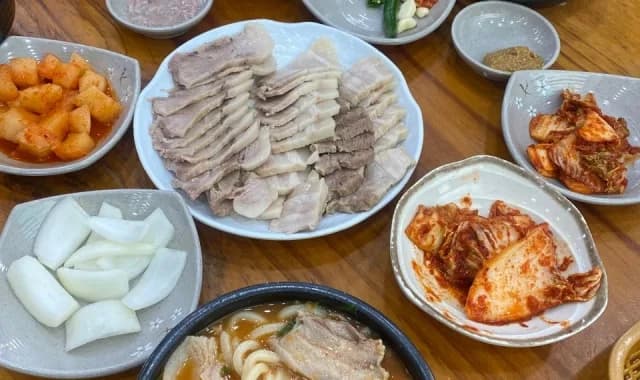 합천일류돼지국밥 대표 메뉴와 매장 분위기